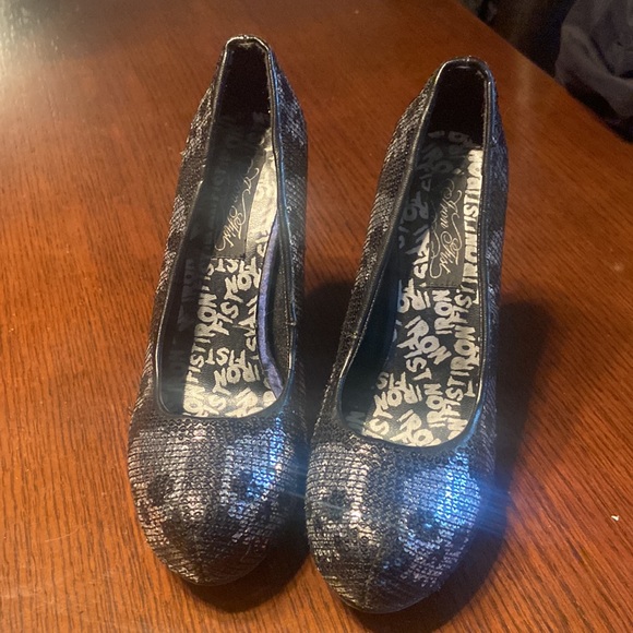 Iron fist skull heels - Picture 2 of 4